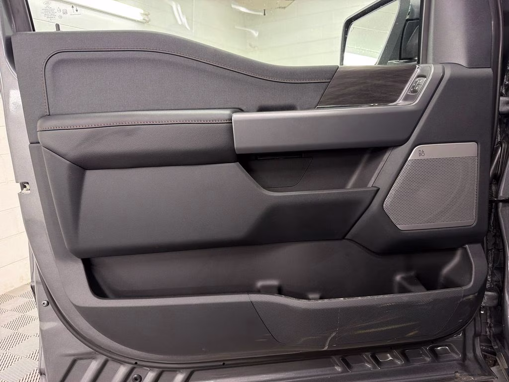 2026 CARBONIZED GRAY Ford F-150 Lariat 4X4 Truck