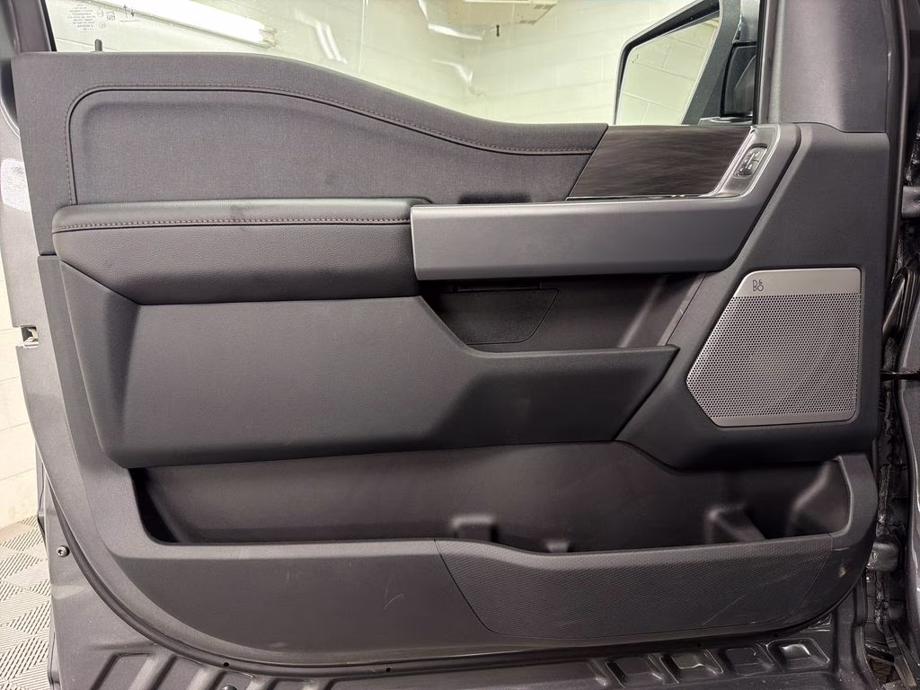 2026 CARBONIZED GRAY Ford F-150 Lariat 4X4 Truck