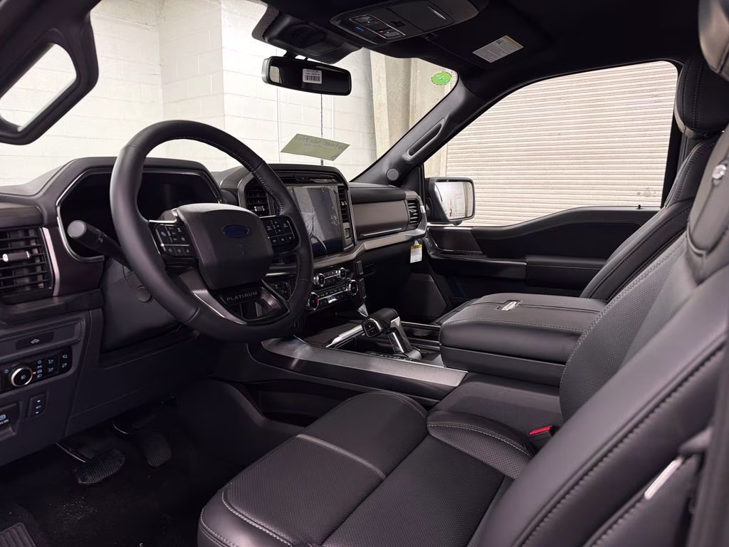 2026 AGATE BLACK Ford F-150 Platinum 4X4 Truck