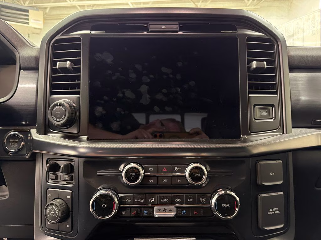 2026 CARBONIZED GRAY Ford F-150 Lariat 4X4 Truck
