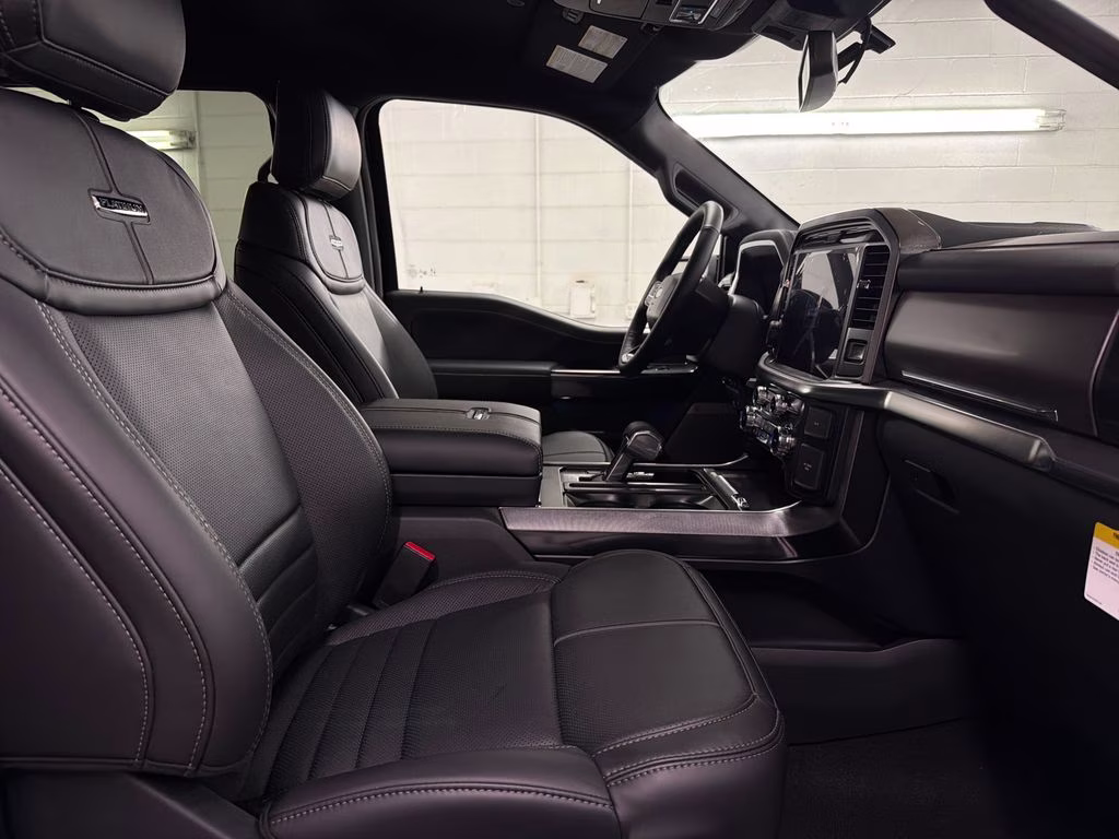 2026 AGATE BLACK Ford F-150 Platinum 4X4 Truck