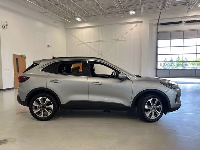 2024 Silver Ford Escape Platinum AWD SUV