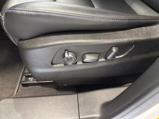 2024 Crystal White Tricoat Cadillac XT4 Sport AWD SUV