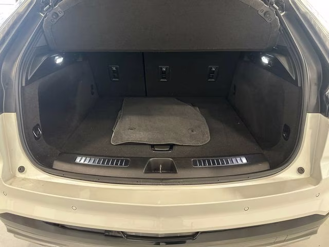 2024 Crystal White Tricoat Cadillac XT4 Sport AWD SUV