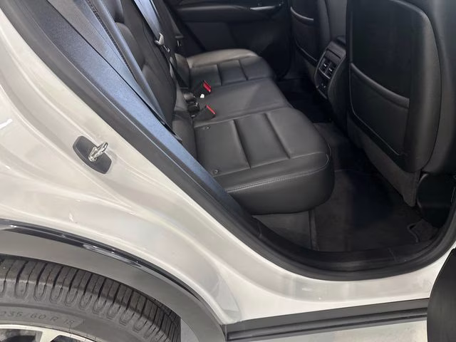2024 Crystal White Tricoat Cadillac XT4 Sport AWD SUV