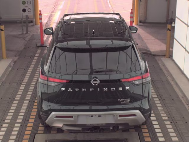 2024 Obsidian Green Pearl/Super Black Nissan Pathfinder Platinum 4X4 SUV