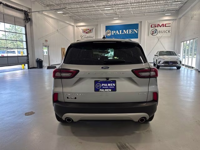 2024 Silver Ford Escape Platinum AWD SUV