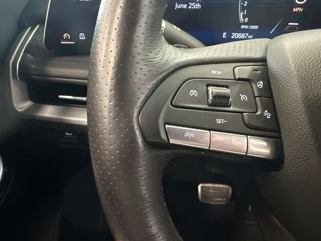 2024 Crystal White Tricoat Cadillac XT4 Sport AWD SUV
