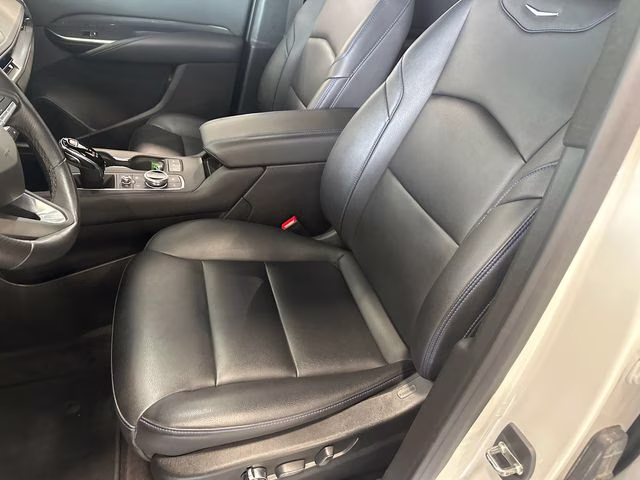 2024 Crystal White Tricoat Cadillac XT4 Sport AWD SUV