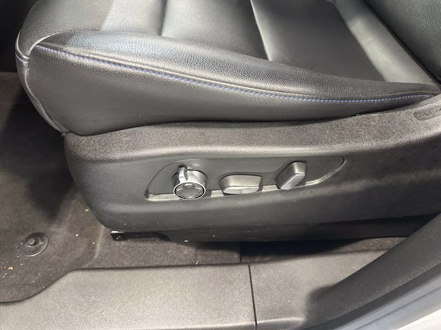 2024 Crystal White Tricoat Cadillac XT4 Sport AWD SUV