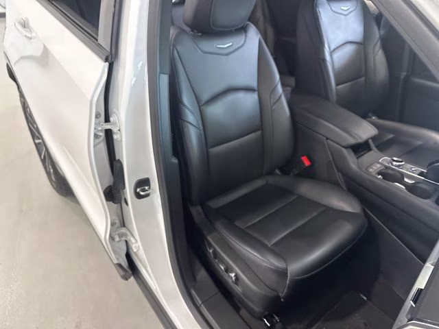 2024 Crystal White Tricoat Cadillac XT4 Sport AWD SUV