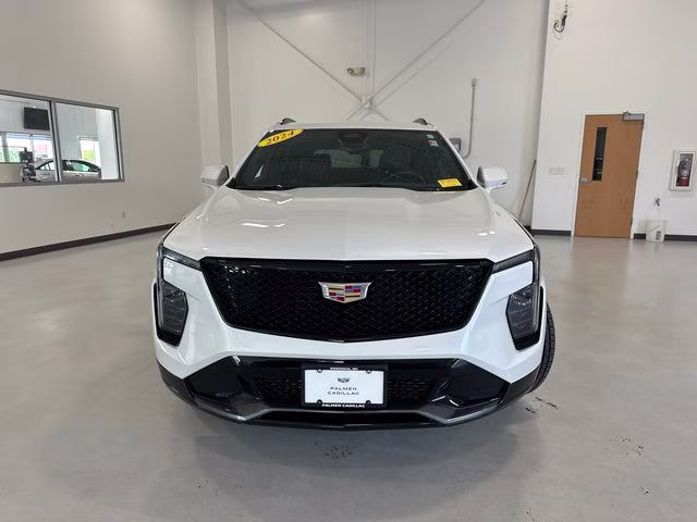 2024 Crystal White Tricoat Cadillac XT4 Sport AWD SUV