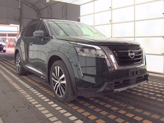 2024 Obsidian Green Pearl/Super Black Nissan Pathfinder Platinum 4X4 SUV