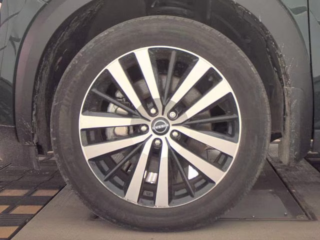 2024 Obsidian Green Pearl/Super Black Nissan Pathfinder Platinum 4X4 SUV