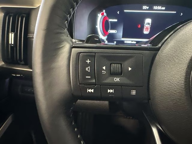 2024 Obsidian Green Pearl/Super Black Nissan Pathfinder Platinum 4X4 SUV
