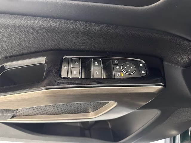 2024 Obsidian Green Pearl/Super Black Nissan Pathfinder Platinum 4X4 SUV