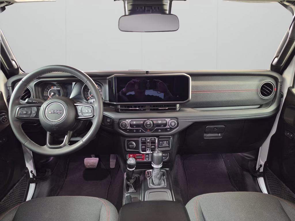 2025 Bright White Clearcoat Jeep Wrangler Rubicon 4X4 SUV