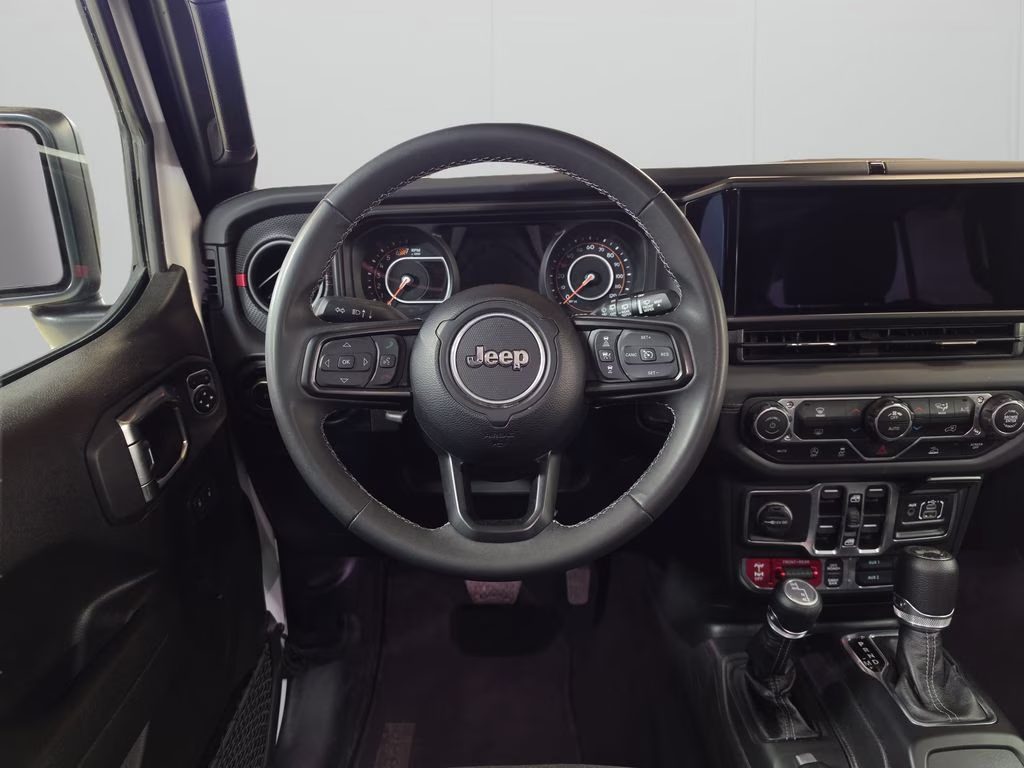 2025 Bright White Clearcoat Jeep Wrangler Rubicon 4X4 SUV