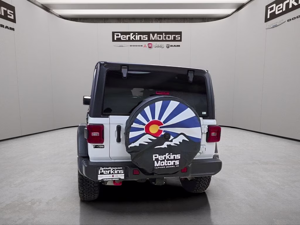 2025 Bright White Clearcoat Jeep Wrangler Rubicon 4X4 SUV