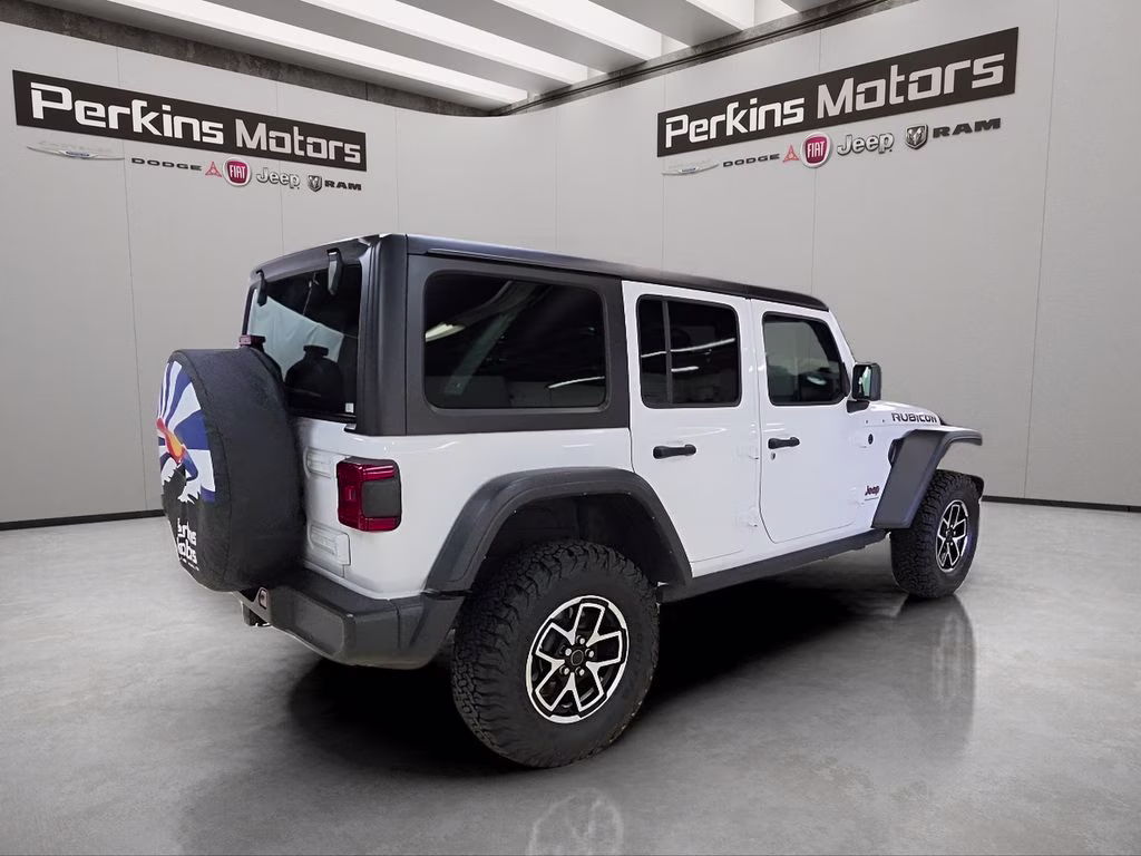 2025 Bright White Clearcoat Jeep Wrangler Rubicon 4X4 SUV