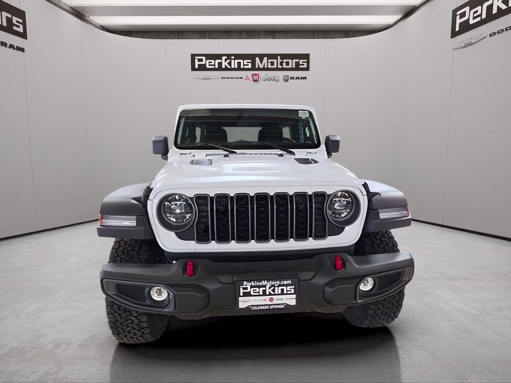 2025 Bright White Clearcoat Jeep Wrangler Rubicon 4X4 SUV