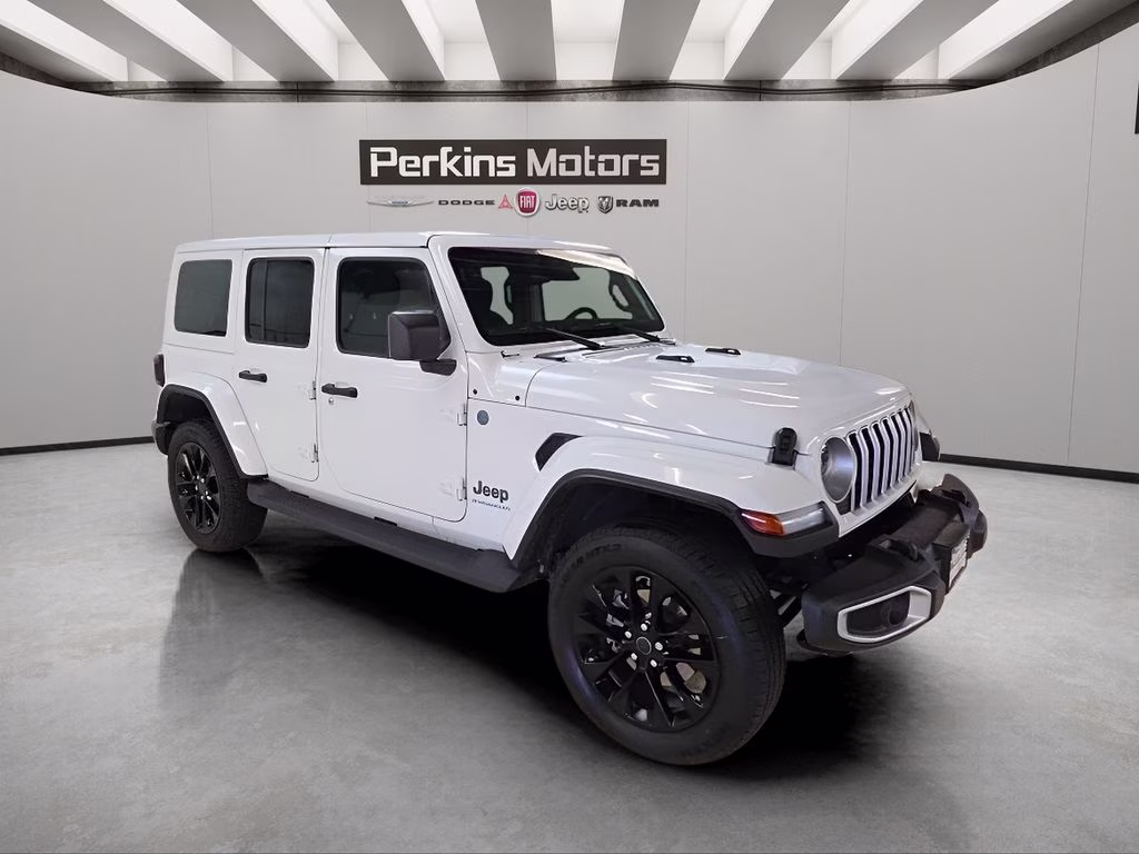 2025 Bright White Clearcoat Jeep Wrangler 4xe Sahara 4X4 SUV