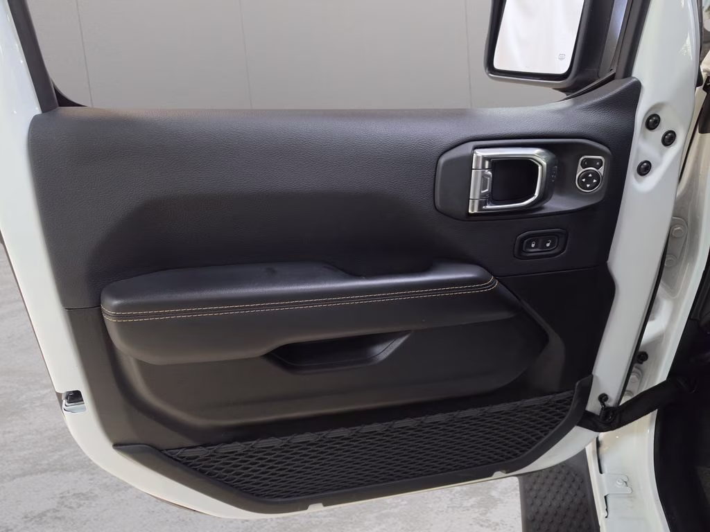 2025 Bright White Clearcoat Jeep Wrangler 4xe Sahara 4X4 SUV