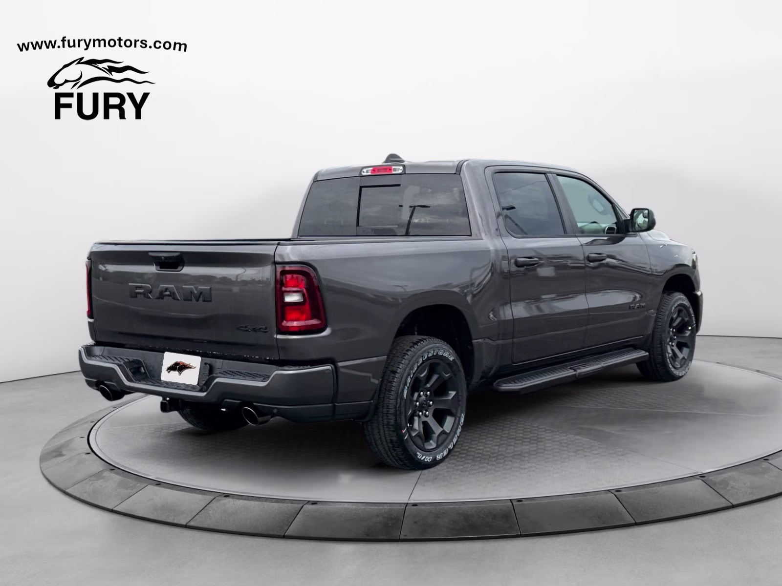 2026 Diamond Black Crystal Pearlcoat Ram 1500 Express 4X4 Truck