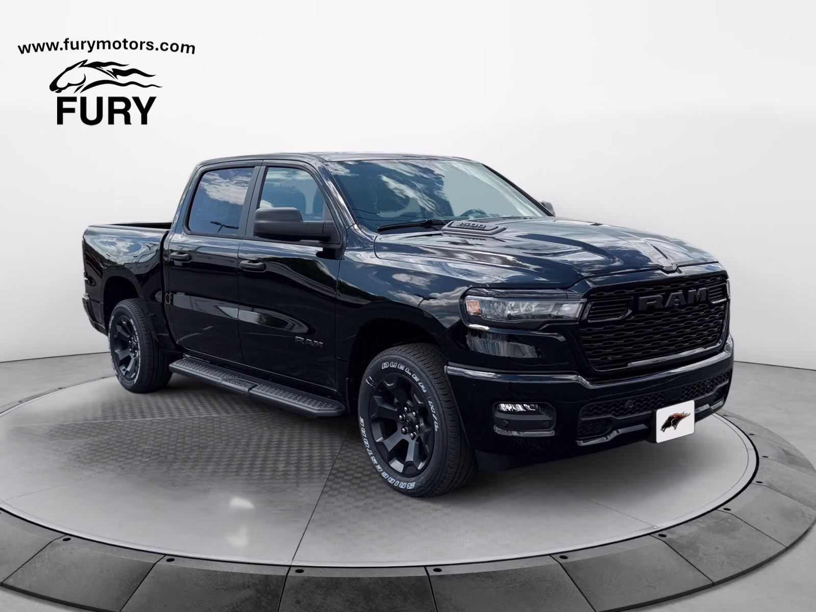 2026 Diamond Black Crystal Pearlcoat Ram 1500 Express 4X4 Truck