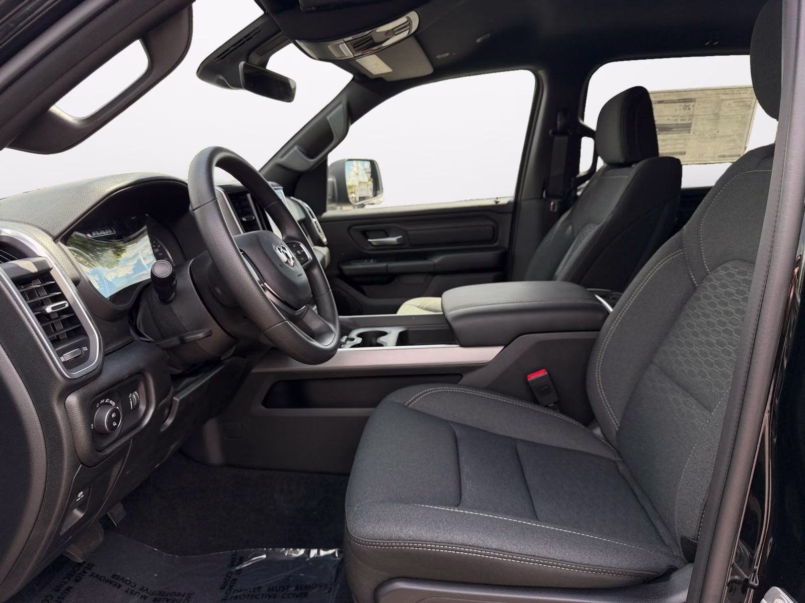 2026 Diamond Black Crystal Pearlcoat Ram 1500 Express 4X4 Truck
