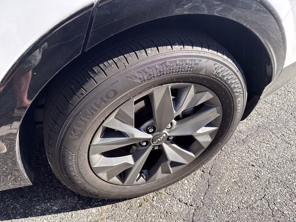 2024 Glacial White Pearl Kia Sportage SX FWD SUV