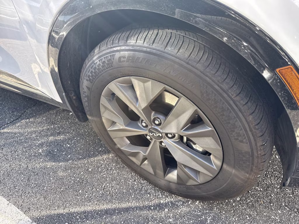 2024 Glacial White Pearl Kia Sportage SX FWD SUV