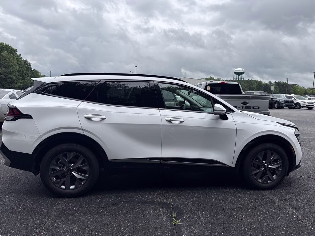 2024 Glacial White Pearl Kia Sportage SX FWD SUV
