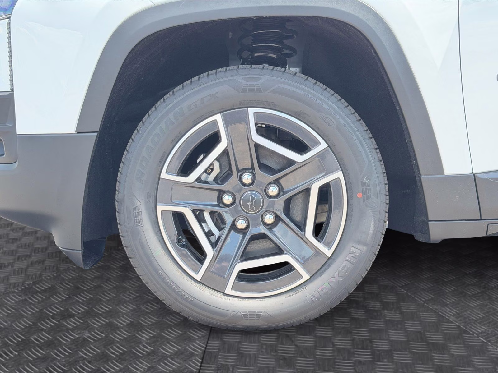 2026 Diamond Black Crystal Pearlcoat Jeep Cherokee Laredo 4X4 SUV