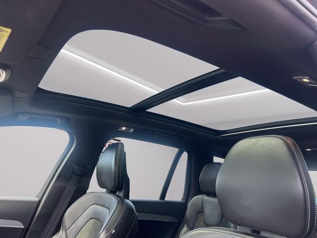 2016 Onyx Black Metallic Volvo XC90 T6 R-Design AWD SUV