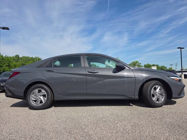 2026 Ecotronic Gray Hyundai Elantra SE FWD Sedan