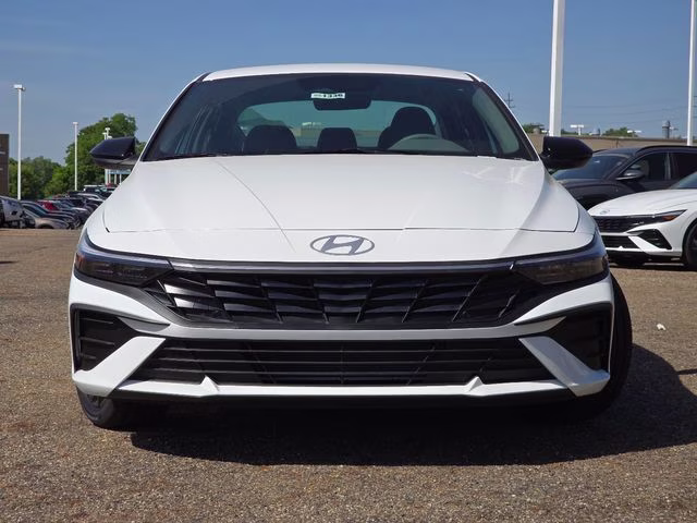 2026 Serenity White Pearl Hyundai Elantra SEL Sport FWD Sedan