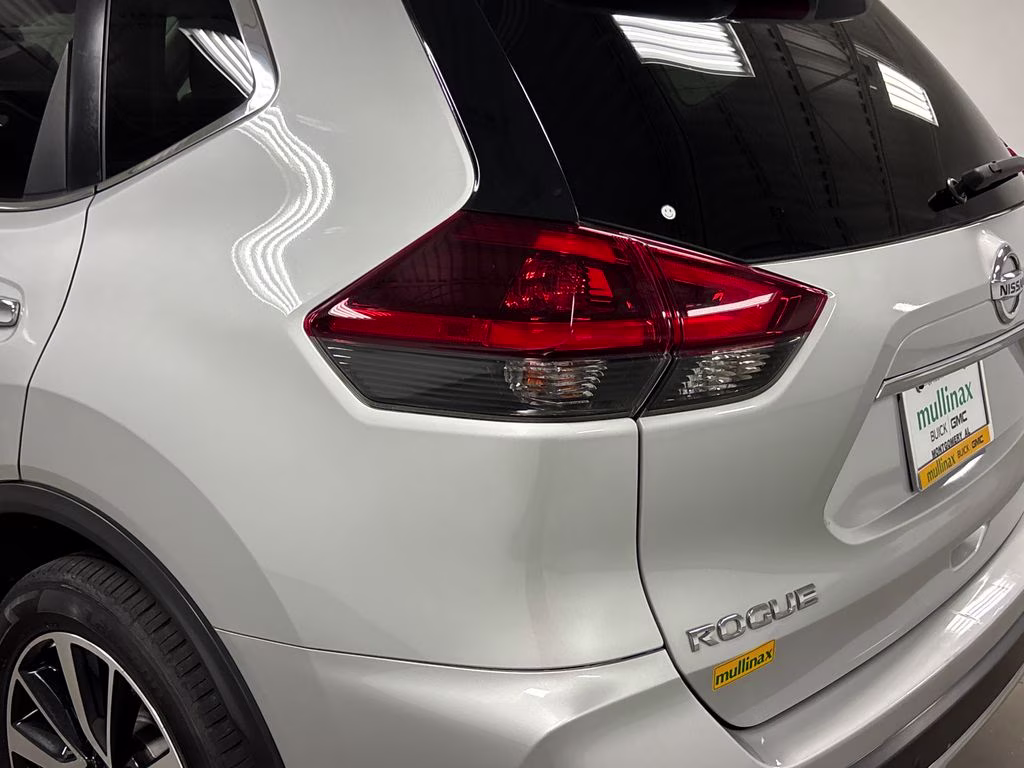 2019 Brilliant Silver Metallic Nissan Rogue SL AWD SUV