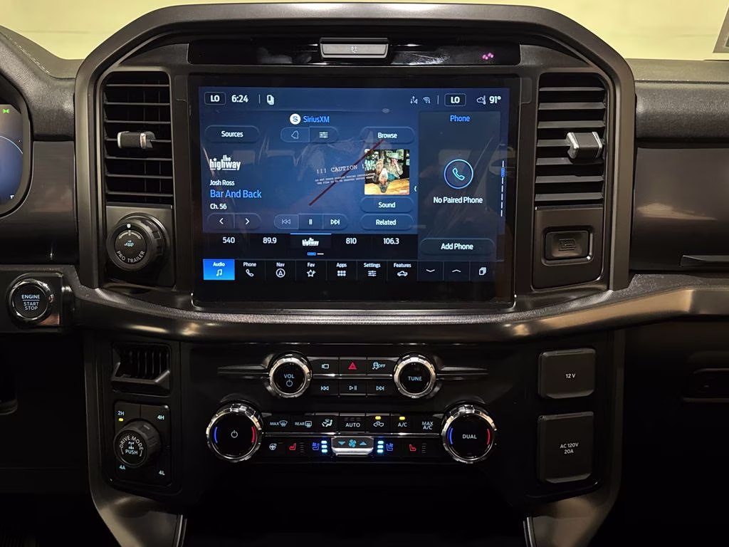 2026 Avalanche Ford F-150 Lariat 4X4 Truck
