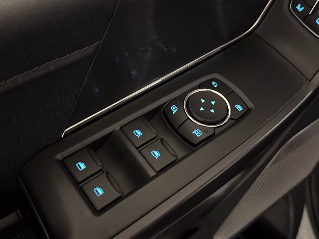 2026 Avalanche Ford F-150 Lariat 4X4 Truck