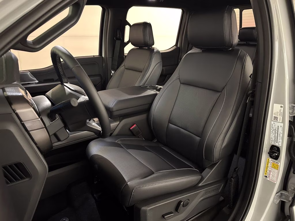 2026 Avalanche Ford F-150 Lariat 4X4 Truck