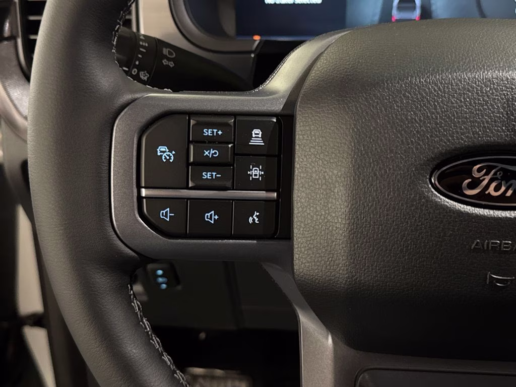 2026 Avalanche Ford F-150 Lariat 4X4 Truck