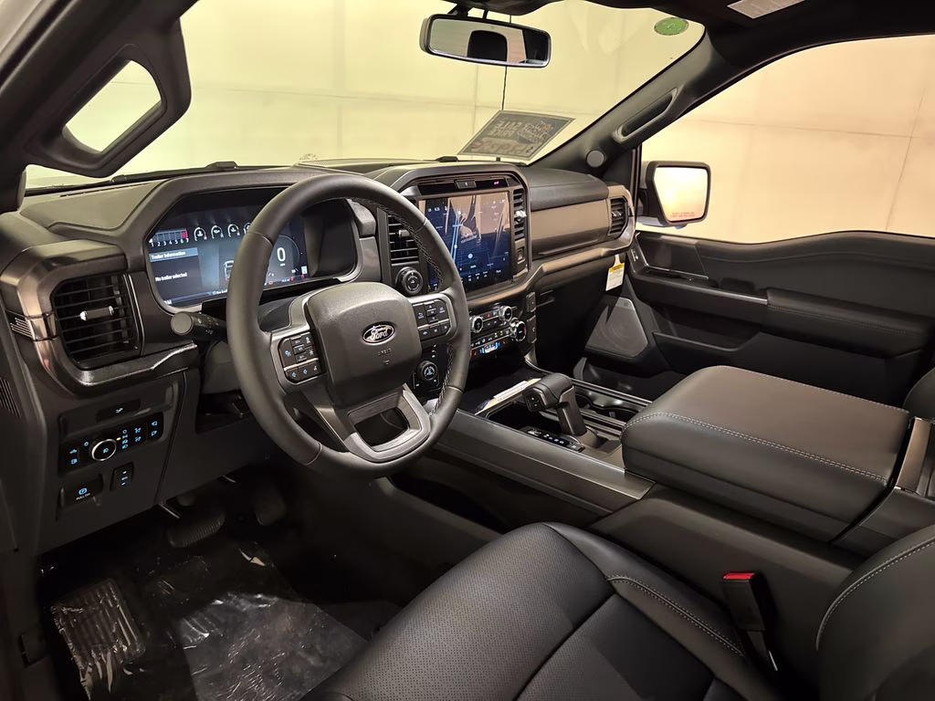 2026 Avalanche Ford F-150 Lariat 4X4 Truck
