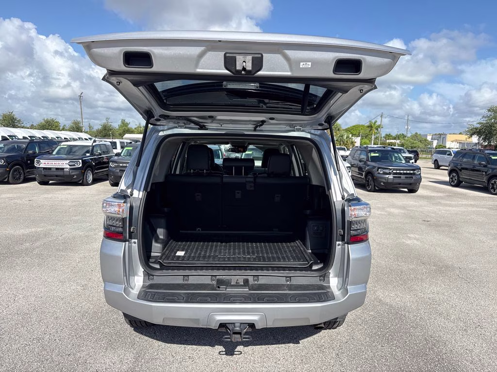 2021 Classic Silver Metallic Toyota 4Runner Venture 4X4 SUV