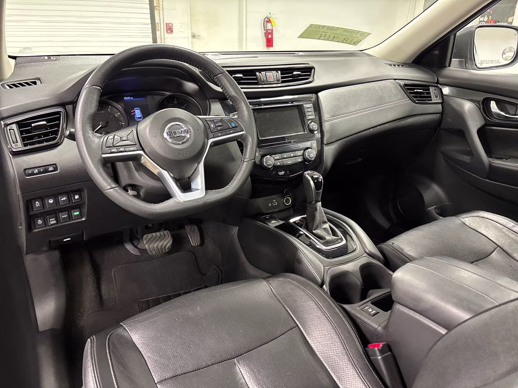 2019 Brilliant Silver Metallic Nissan Rogue SL AWD SUV