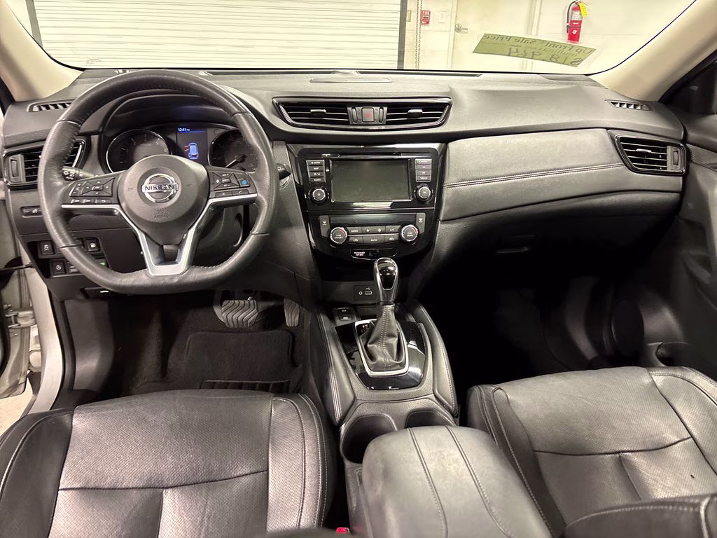 2019 Brilliant Silver Metallic Nissan Rogue SL AWD SUV