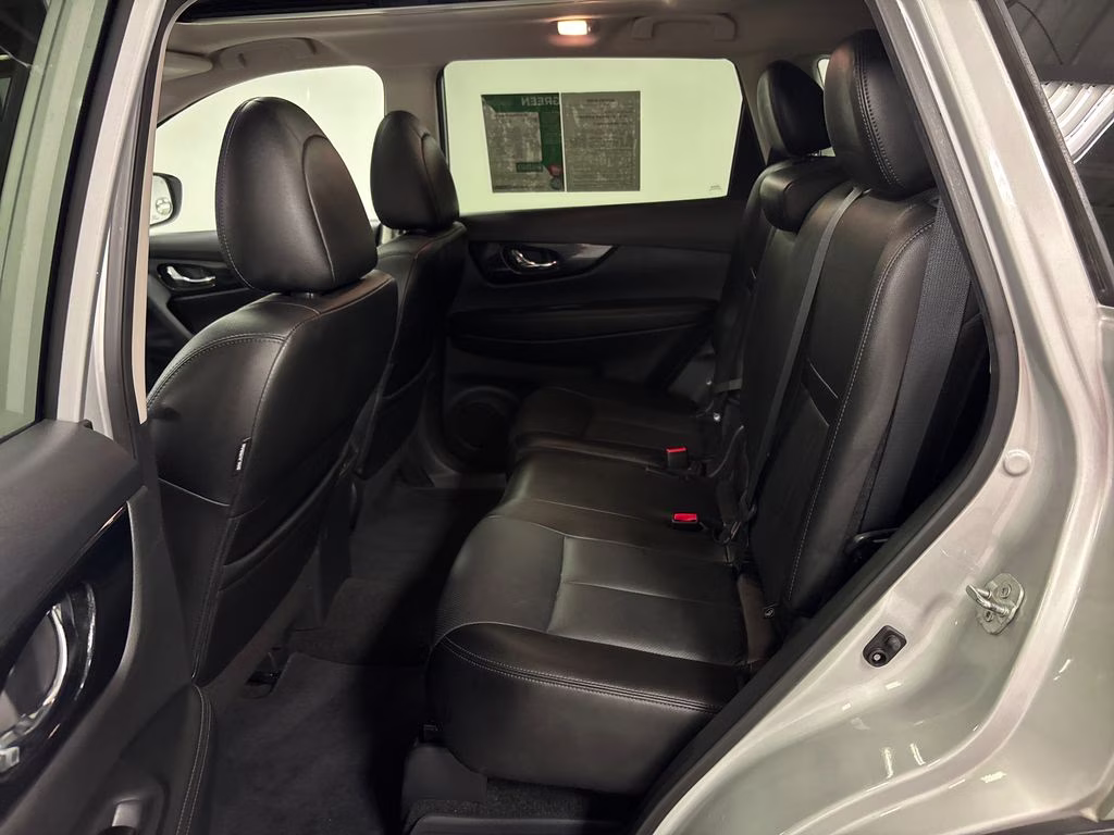 2019 Brilliant Silver Metallic Nissan Rogue SL AWD SUV