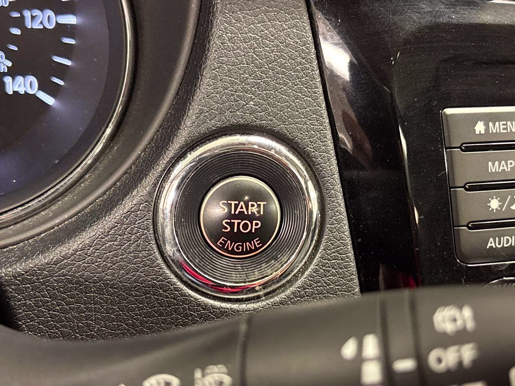 2019 Brilliant Silver Metallic Nissan Rogue SL AWD SUV