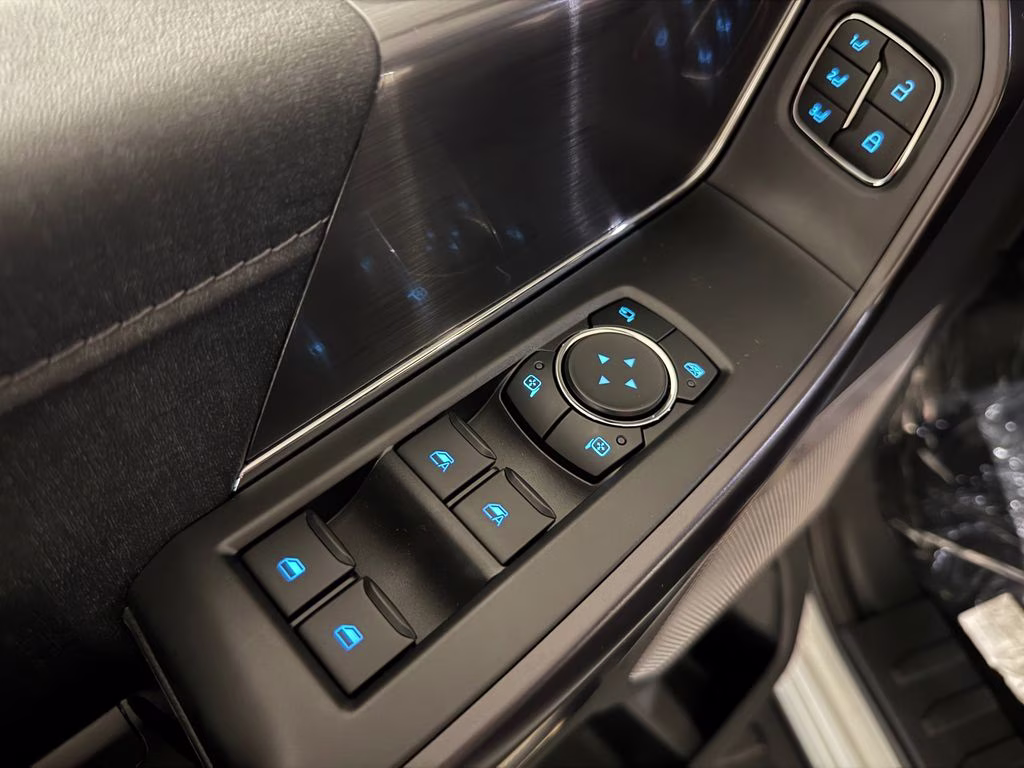 2026 Avalanche Ford F-150 Lariat 4X4 Truck
