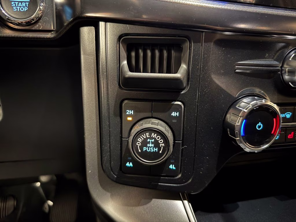 2026 Antimatter Blue Metallic Ford F-150 Lariat 4X4 Truck